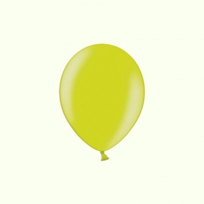 Balão amarelo de látex isolado