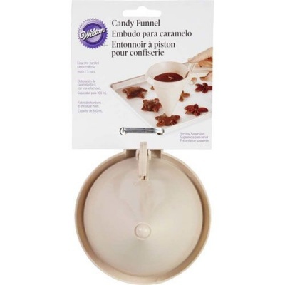 Funil para caramelos Wilton Candy Funnel em embalagem com imagem ilustrativa