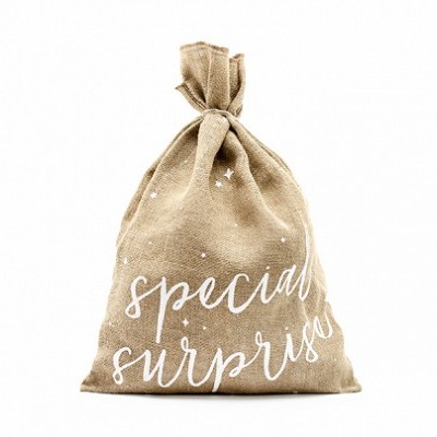 Saco tecido castanho claro com texto branco e laço no topo