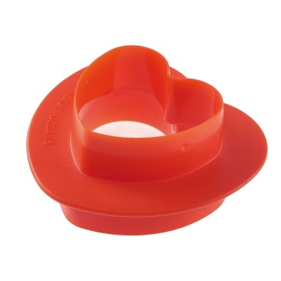 Cortador de ovos vermelho em forma de coração
