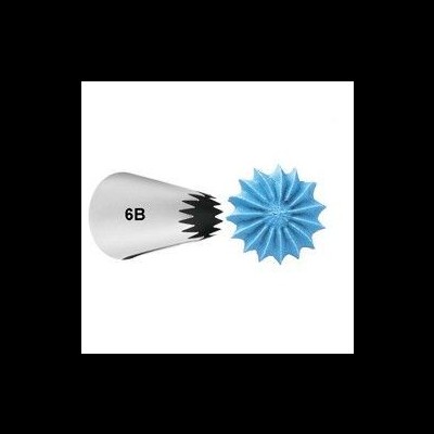 Bico de confeitar metálico com creme azul em forma de estrela