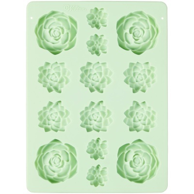 Forma de silicone verde claro com cavidades em forma de flores suculentas e logo Wilton