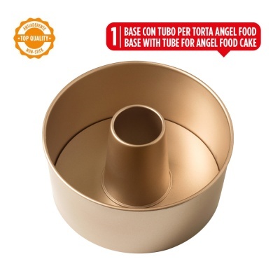 Forma de metal dourada para bolo Angel Food com tubo central