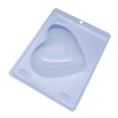 Forma transparente de plástico com formato de coração