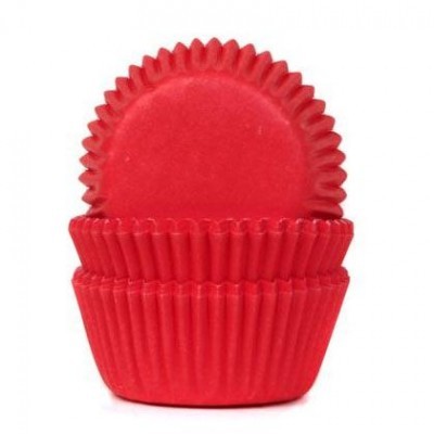 Forminhas para cupcakes de papel vermelho empilhadas