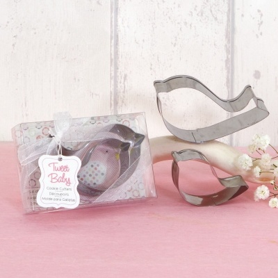 Conjunto de cortantes para bolachas em formato de pássaros e embalagem transparente com etiqueta.