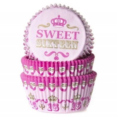Forminhas para cupcakes rosa com textos Sweet Sixteen e 16 e coroas douradas