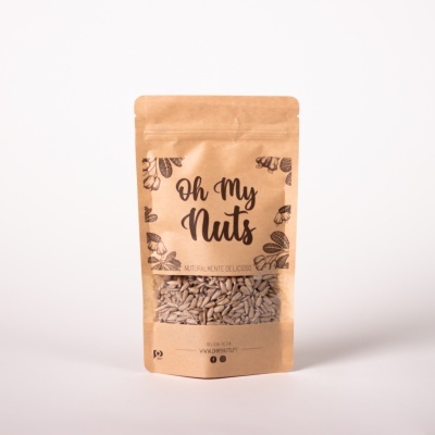Pacote de sementes Oh My Nuts em papel castanho com janela transparente