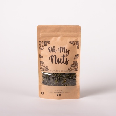 Pacote de sementes verdes Oh My Nuts em papel castanho com texto branco