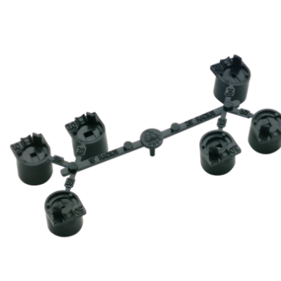 Conjunto de conectores pretos plásticos com números gravados