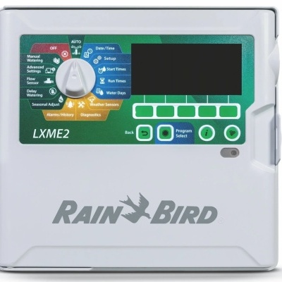 Controlador de rega Rain Bird LXME2 branco com visor e botão giratório.