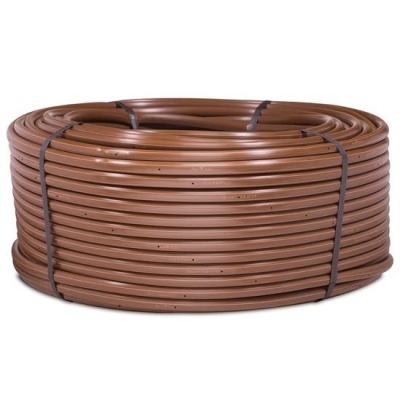 Rolo de tubo flexível castanho perfurado com fitas pretas