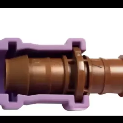 Conector de tubo castanho dentro de capa roxa