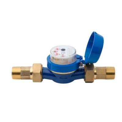Contador de água azul com conexões de metal dourado e visor circular