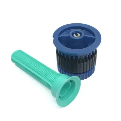 Peças de plástico azul e verde sobre fundo branco