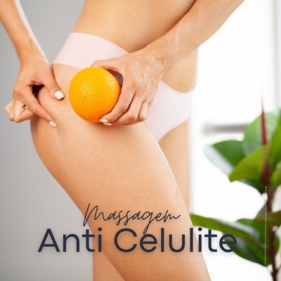 Mulher com laranja na coxa e texto Massagem Anti Celulite