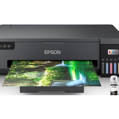 Impressora Epson preta com tinteiros coloridos visíveis e impressão de imagem de cachoeira