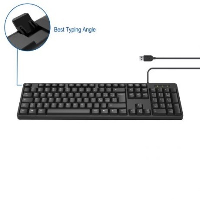 Teclado preto com cabo USB e ajuste de inclinação