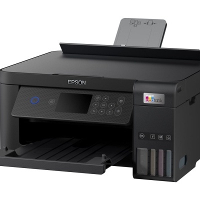 Impressora Epson preta com ecrã digital e tinteiros visíveis