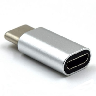 Adaptador USB-C para HDMI prateado