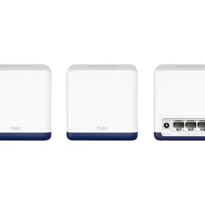 Três dispositivos Wi-Fi Halo branco com base azul, vista frontal e traseira com portas.