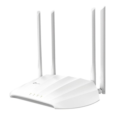 Router Wi-Fi branco com quatro antenas e luzes LED