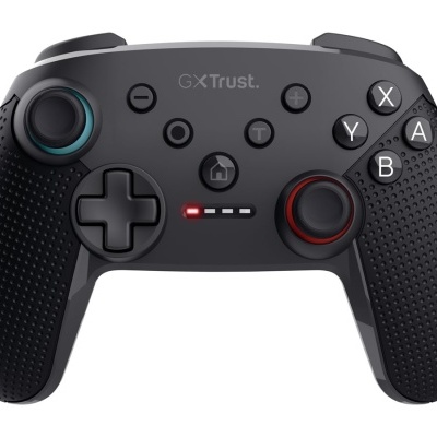 Comando de videojogo GXTrust preto com botões coloridos