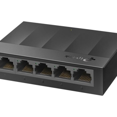 Comutador de rede TP-Link preto com cinco portas Ethernet numeradas