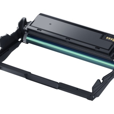 Cilindro de toner preto para impressora em fundo branco