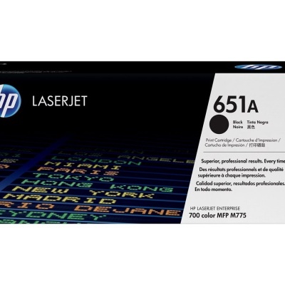 Embalagem de toner HP LaserJet 651A preto com texto e imagem de cidades