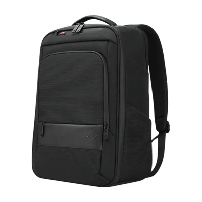 mochila preta com zíperes e alças ajustáveis sobre fundo branco