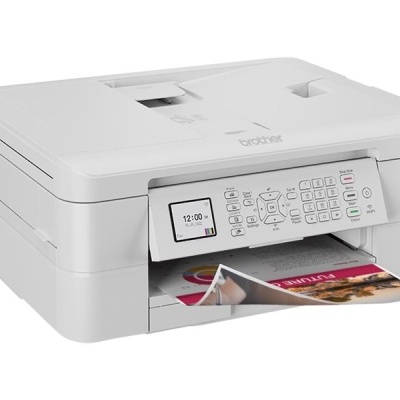 Impressora multifunções branca Brother a imprimir folha colorida