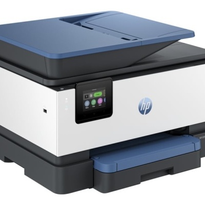 Impressora multifunções HP branca com detalhes azuis e ecrã digital