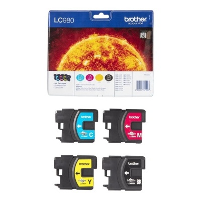 Conjunto de quatro tinteiros Brother LC980 em embalagem com imagem do sol