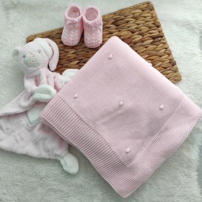 Conjunto de manta, sapatinhos e cobertor de peluche para bebé cor-de-rosa