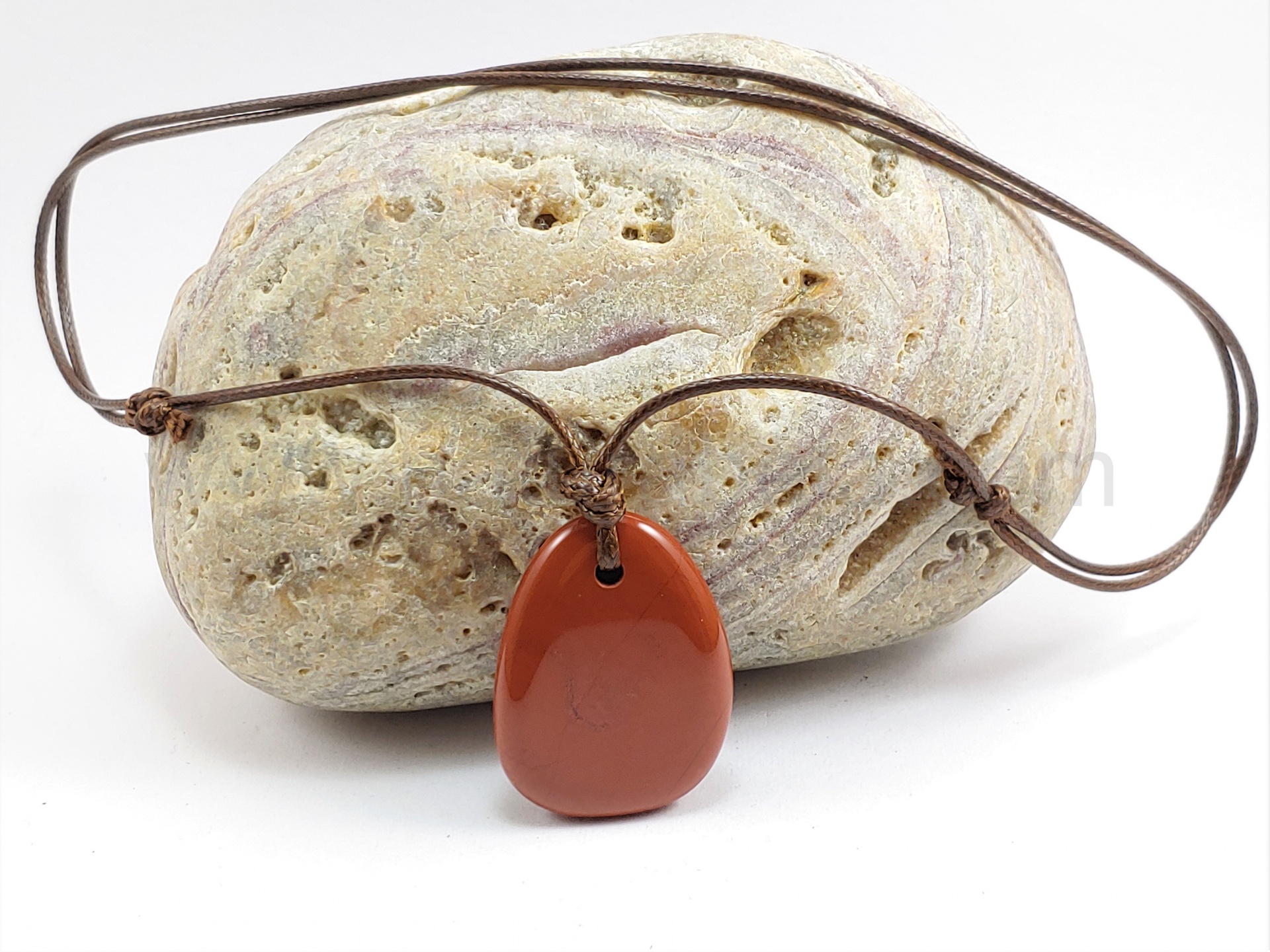 Colar com Jaspe Vermelho (signo Carneiro ) Colar com Jaspe Vermelho (signo Carneiro )