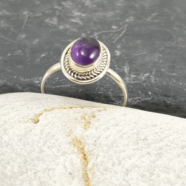 Anel em Prata com Ametista Anel em Prata com Ametista