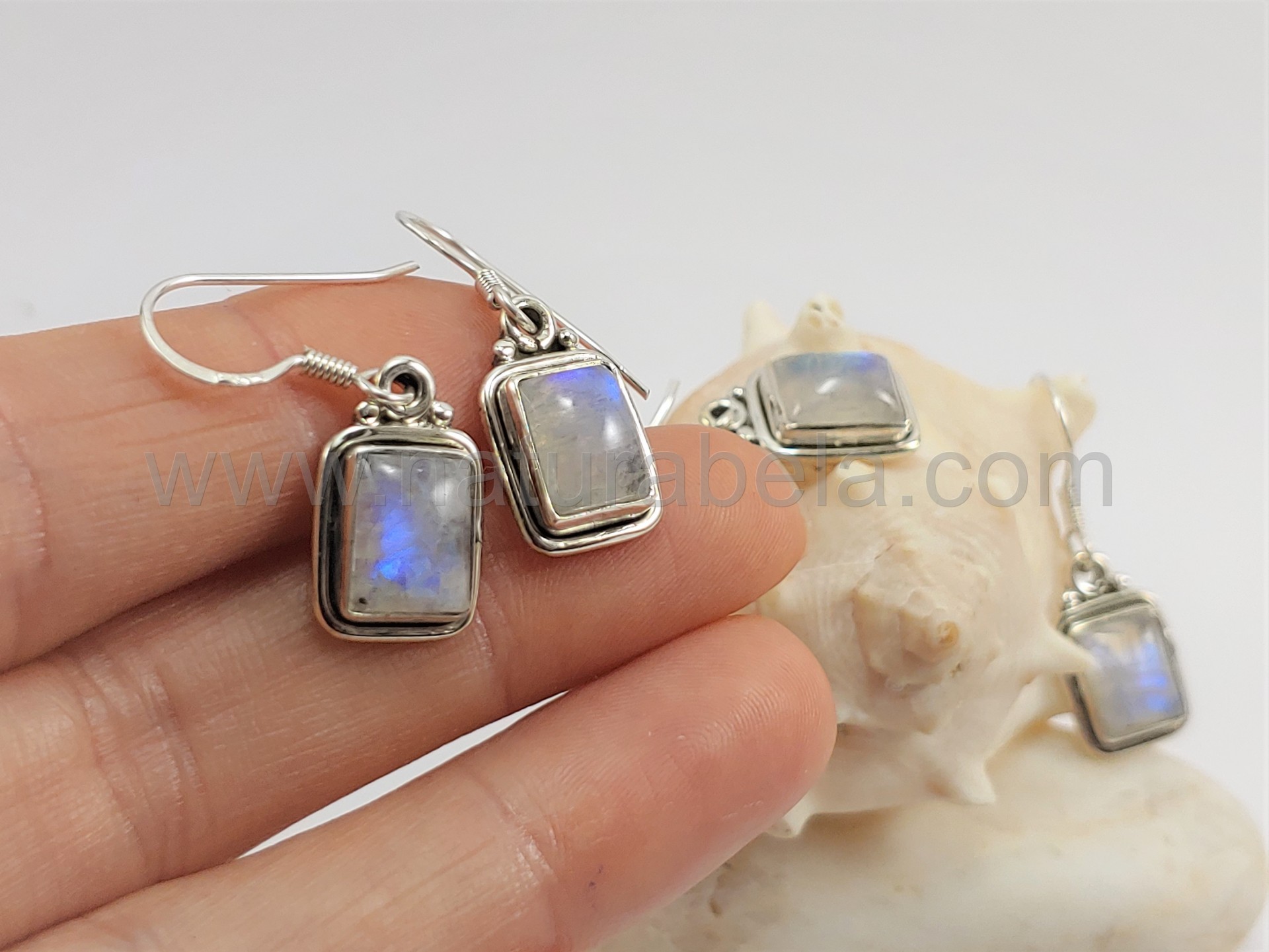 Brincos em Prata com Pedra da Lua quadrados Brincos em Prata com Pedra da Lua quadrados