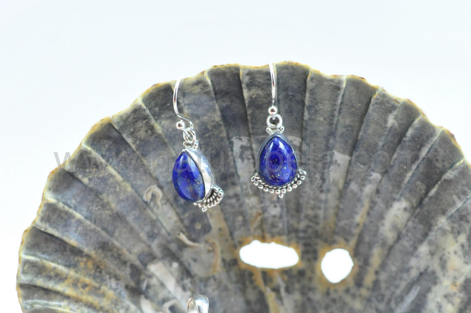 Brincos lágrima em Prata com Lapis Lazuli Brincos lágrima em Prata com Lapis Lazuli