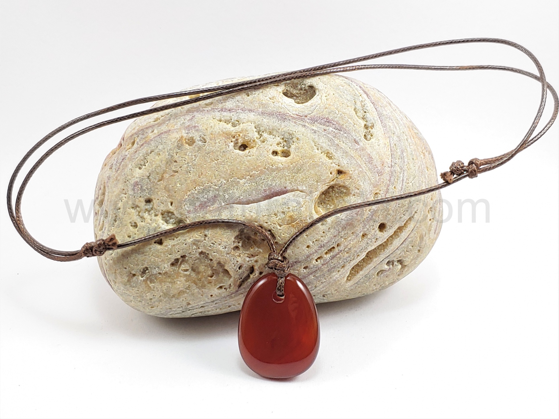 Colar com Cornalina ou Carneola (signo Leão) Colar com Cornalina ou Carneola (signo Leão)