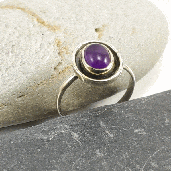 Anel em Prata com Ametista Anel em Prata com Ametista