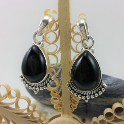 Pendente lágrima em Prata com ONIX