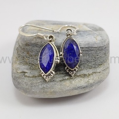 Brincos em Prata com Safira facetada