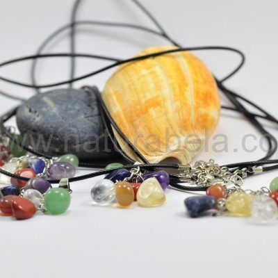 Colar/fio com pedras dos 7 Chacras