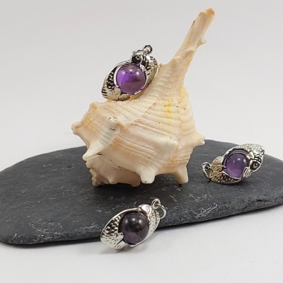 Pendente do signo Peixes com bola Pendente do signo Peixes com bola