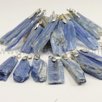 Pentente em Cianita Azul