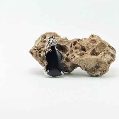 Pendente de Onix em formato guitarra Pendente de Onix em formato guitarra