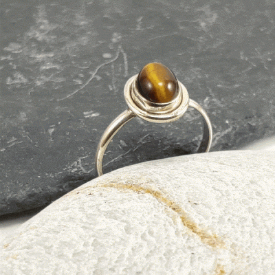 Anel em Prata com Olho de Tigre