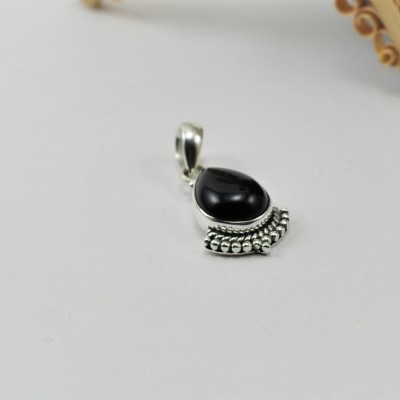 Pendente lágrima em Prata com ONIX