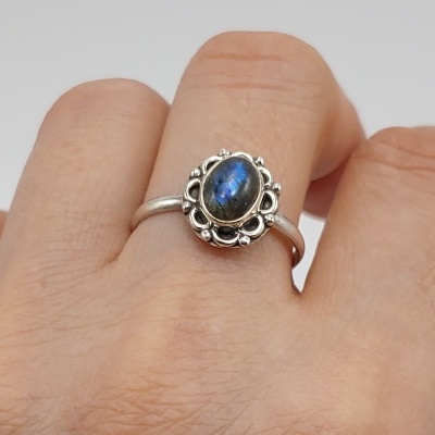 Anel em Prata com Labradorite